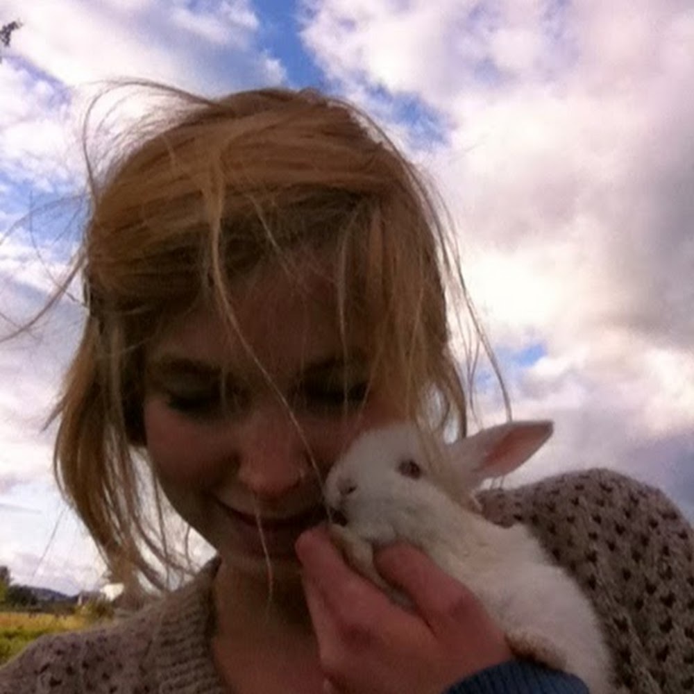 Meet your Posher, Rose